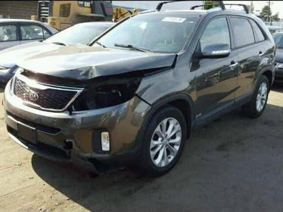 تحيه طيبه السلام عليكم
كيا سورنتو 2014

فول مواصفات فئه eX

عداد 127 ميل 

مكينه 6 سلندر 3300 ,

بصمه تشغيل 

بصمه ابواب 

تحكم ستيرن 

حساس خلفي 

شاشه كامره 

داخل جلد أصلي 

مري شفط 

ترحيب على بعد 

فور ويل 4x4 

رادارات أمامي 

تحديد مسار 

قيادة ذاتي 

كشنات كهربائية 

7 راكب 

ويل كب 

كشنات تدفئه تبريد 

أناره داخليه

8 ابرياك  لا يت زنون 

علامة ترحيب ،KIA

شاحن وإير لس 

نقطه عمياء 

فول مواصفات 

حادث موضوح بسيط ضرر مزده شويه من جاملغ 

شرط بدون داخل او ابرياك 

وضع الشركة 

رقم بغداد باسمي تحويل مباشرة سنويه لغايه شهر 11
 2026 

السعر 166 ورقه وبيها مجال قليل حك تقدير 

أي استفسار 

*********** 

مكان بغداد كرخ
