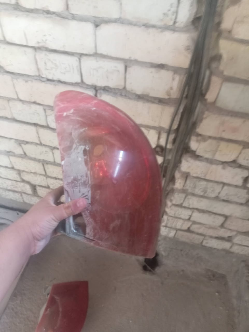 السلام عليكم اخوان عندي ذن الأغراض مال النترا 2010
بك لايتات واحد بي كسر زغير والثاني مبي شي موضح بل صورة وكمبريسر عاطل وبنكة ضعيفة يرادلهة كتف تقوية وقايش ويدة مال لايت والبقية معرفهن موضحات بل صورة اليريد شلع اليريد اليحتاجة بخدمتة مكاني بغداد الأمين


**إذا كنت صاحب هذا الإعلان وتريد حذفه لأي سبب، رجاءا أرسل رسالة إلى الدعم الفني**