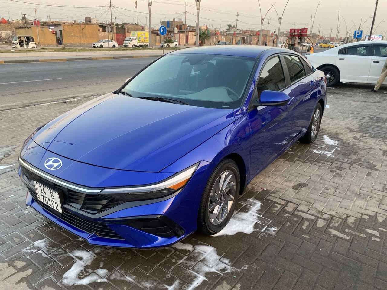 الانترا موديل 24
حره رقم بصره باسمي 
مواصفات نص. فول 
شاشه دجتل رادار امامي خلفي 
قيادة ذاتي 
3 انضمه قياده
حادثها بنيد مصبغوغ فقط
السعر 170 
الاستفسار ***********
