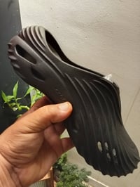 كروكس • مقاس ٤٣ • نظيف ٩٥٪