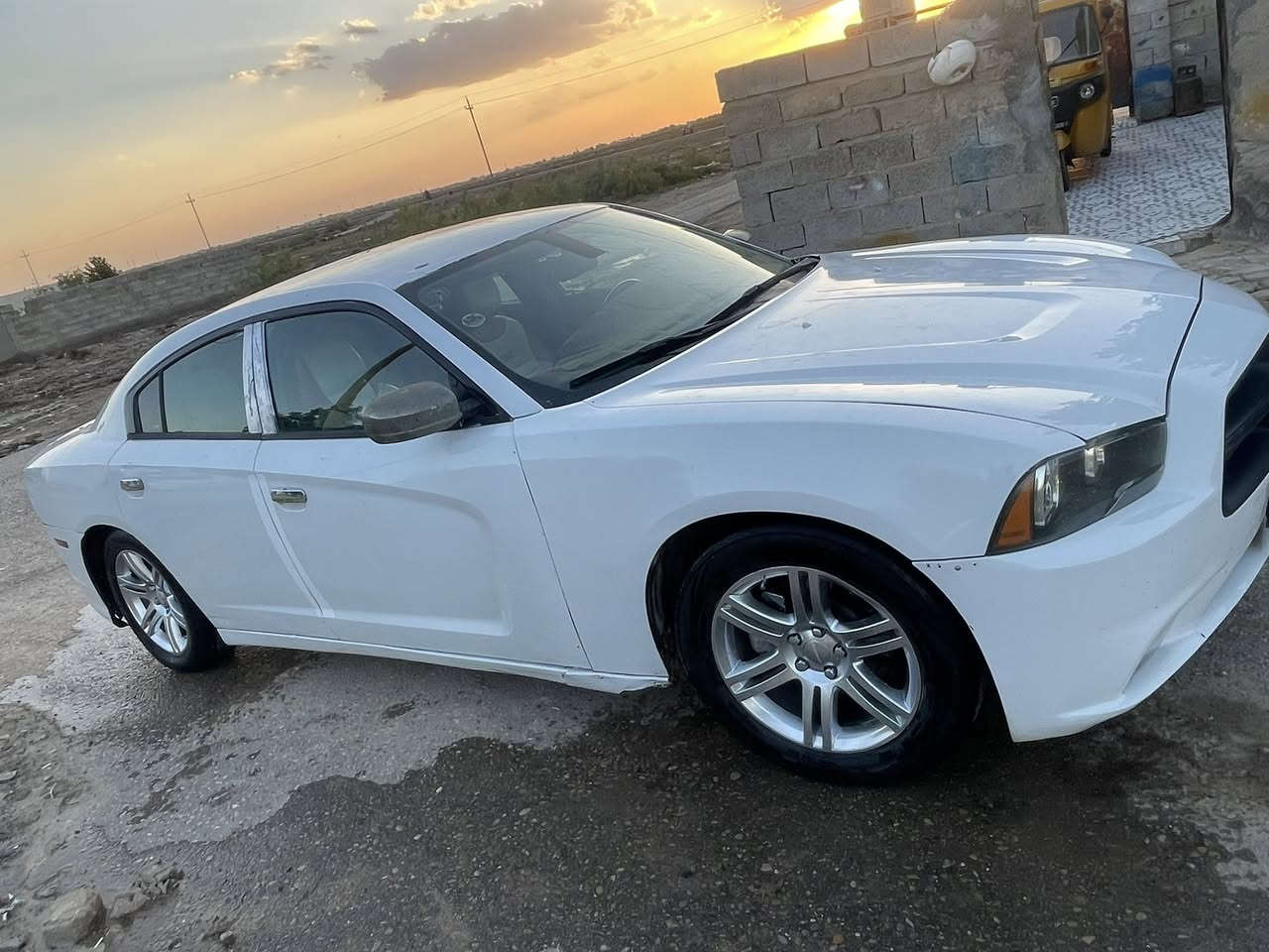 لبيع جارجر موديل2011رقم اربيل بيه صبغ قماره سعرها 115ورقه مكاني العماره رقم ***********شراي يتصل
