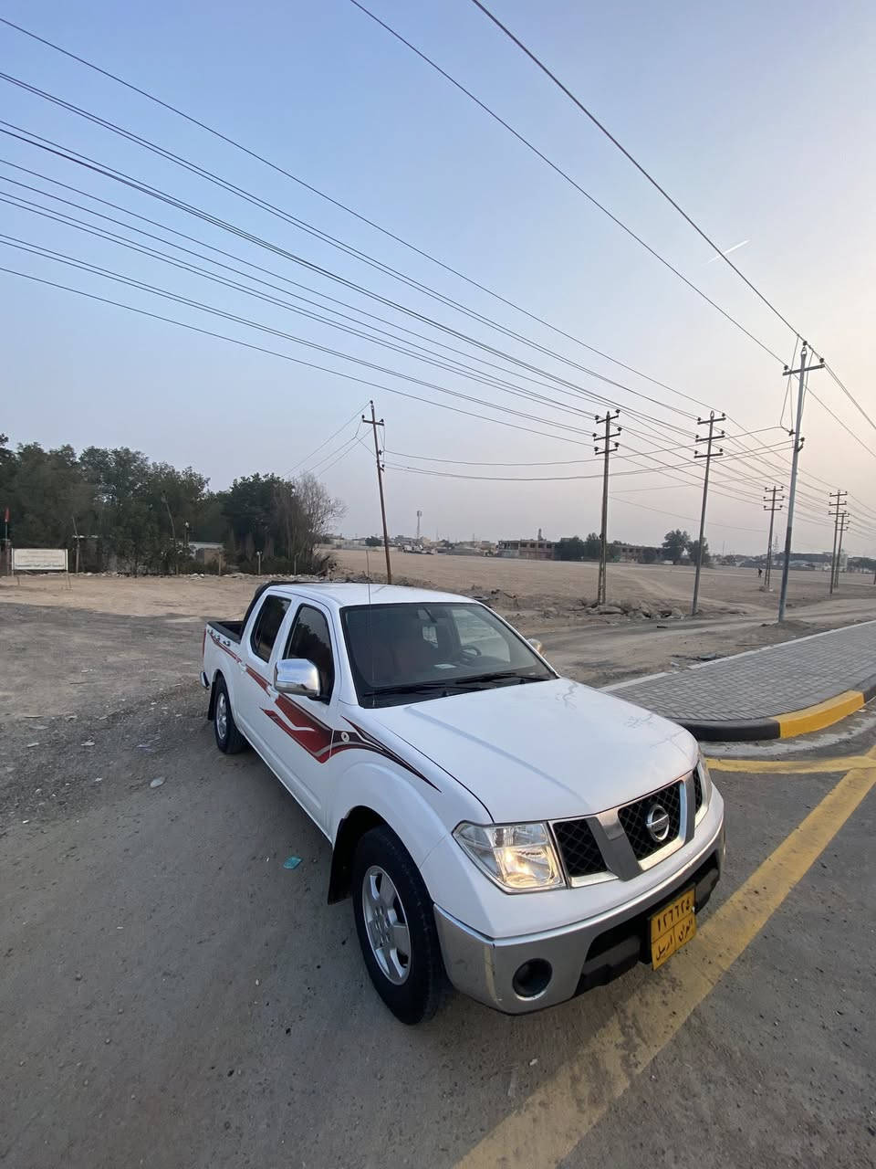 سلام عليكم ورحمه نيفارا موديل 12رقم اربيل مكفوله من الضربه صبغ بس بنيد مكينه كير حداده طخم تاير تبريد سياره جاهزه وجديده السعر 90مجال بسيط تليفون *********** الزبير حي الخطوه
