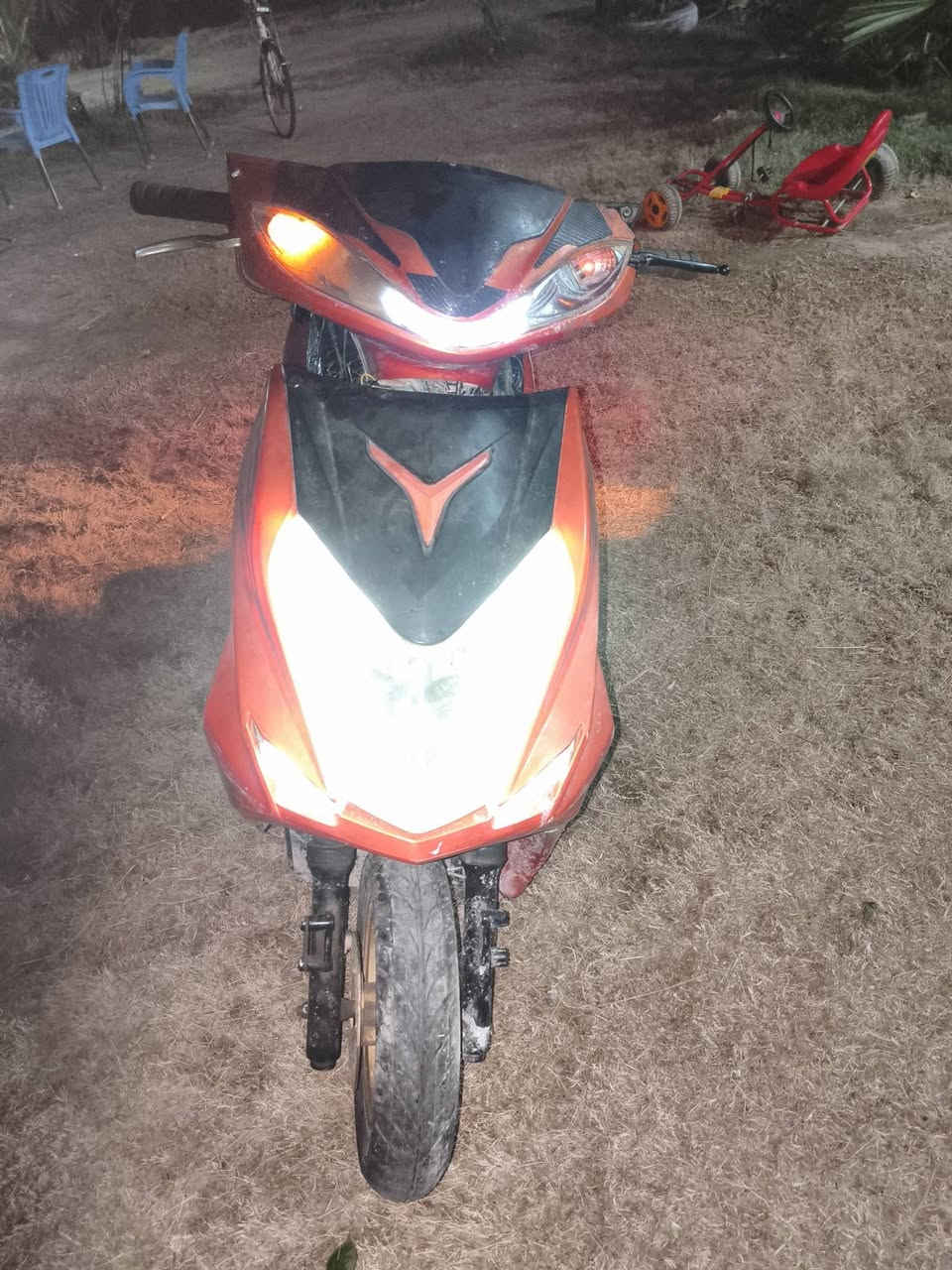 السلام عليكم
للبيع دراجه ياباني شغاله كهربائيات كلها شغاله 
السعر 200 وبيها مجال
***********
