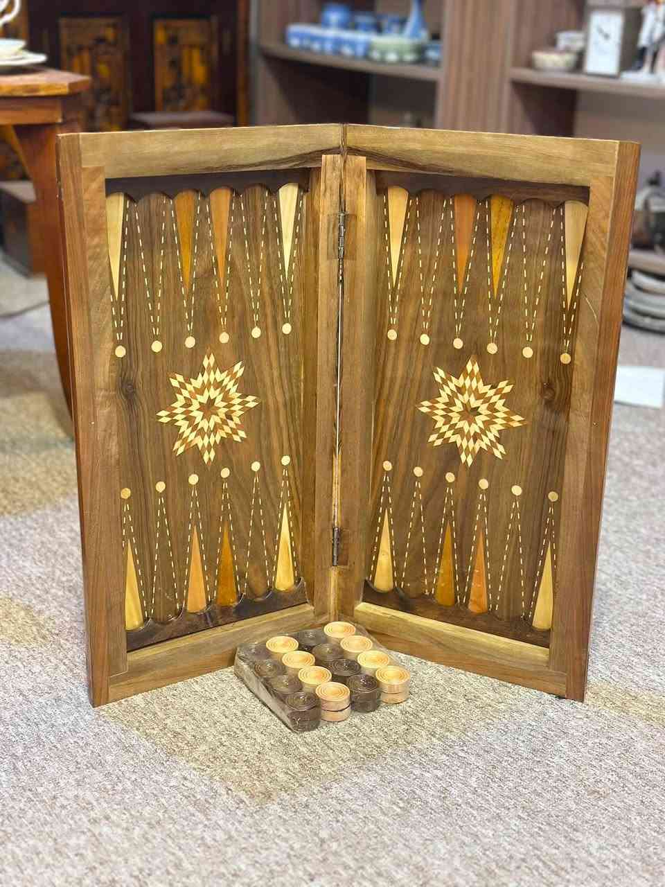 شطرنج طاولي خشب 
لتفاصيل آكثر يرجى مراسلة الصفحة 
يوجد توصيل


**إذا كنت صاحب هذا الإعلان وتريد حذفه لأي سبب، رجاءا أرسل رسالة إلى الدعم الفني**