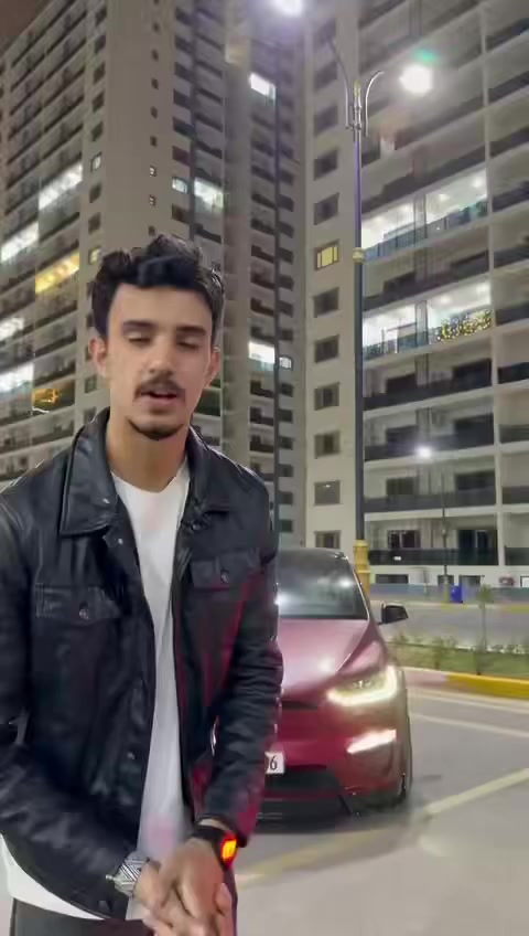 مقارنة العمالقة
محمد اليوسف 
علي عقيل 
***********
