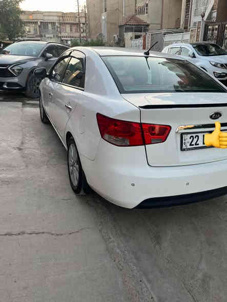 KIA سيراتو موديل 2011 مكينة 1600 
-رقم اربيل الجديد سنويه لل26 
-ماشية 192 حقيقي 
-گير 6 نمر  AT
-فتحه سقف 
-تبريد شاشه /تبريد ثلج خير من الله 
-شاشه اندرويد /كاميرا خلفيه 
-شفتات ستيرن رياضي  
-تحكم ستيرن جهتين 
-مري شفط كهرباء 
-اربعة دسك ABS ويل كب 17 المرغوب 
-حساسات خلفي بلادي 
-لايت زنون 
الادامه /تخم تاير جديد +الاسبير
باتري جديد 
صدر خلفي جديد /امامي نظيف
ادامه كامله عل محرك نوزلات بلكات من كلشي /عبوه فيت بم جديدة
دهن محرك اصلي /دهن مع فلتر الگير اصلي  
دسكات امامي خلفي جديد 
السياره بيها باب السائق والباب الخلفي جهة الراكب صبغ +تبديل بنيد اصلي +قبق جنطة اصلي أثر حادث 
تريد وكالة تريد تحويل موجود 
السعر 93 وبيها مجال للشراي 
تجي تشوفها وتدلل
مكانها بغداد حي اور 
***********
