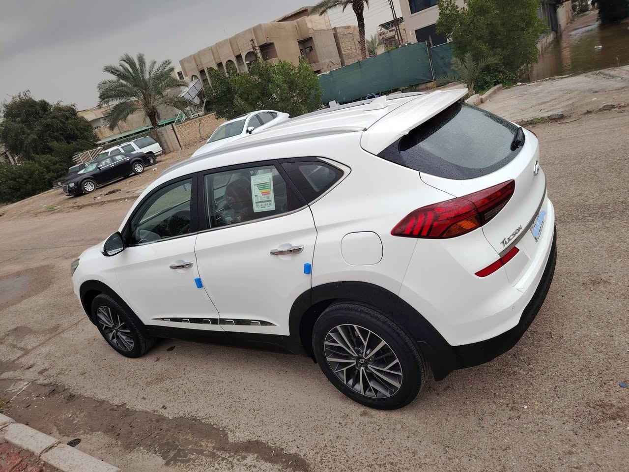 السلام عليكم..شركة الكاصد..
توسان 2020 خلجيه فول موصفات.. تجي هاند بريك بل الرجل.. 
بدون فتحه...
كفاله من الصبغ والتبديل الطخات..
محرك 2000 دوش..ماشيه    39 الف تراي مال زيرووو.. 
البجم 5 عدسات وعدسه دواره.. 
بصمه... تشغيل..
مري شفط وترحيب..
شاشه وكامره دواره..
حساس خلفي امامي.. 
دكمة مود درايف..
خمسه ويل كب.. 
سبير منازل.. 
تبريد خلفي امامي.. 
تبريد جكمچه.. 
الكشنات كهرباء2 وجلد لونين بقلاوه.. 
السياره كفاله عامه حتى الدعاميات كفاله.. 
باسمي شخصيآ.. 
محرك وكير وتبريد كله شركه برغي ممفتوح بيها.. حتى مي الشركه بيه  ماكو سياره جديده وبل العافيه عل الياخذها 
مكاني بغداد الكرخ حي الجهاد ..
هذه رقمي ***********
للبيع غاز والي يدور جديد خل يتصل ويدلل
