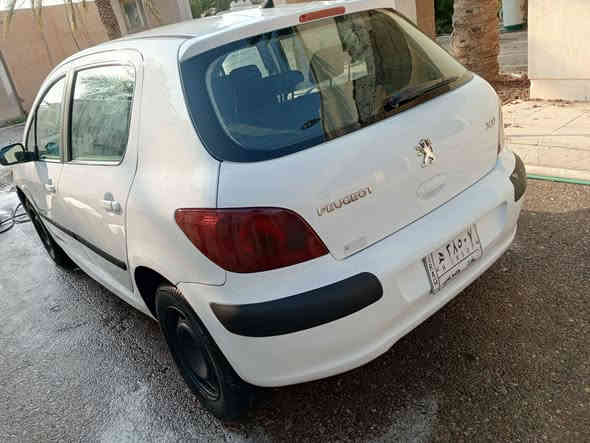 سلام عليكم بيجو فرنسي موديل 2005مصبوغه عام مكفوله من الضربه مكينه وكير وصدر وتخم تاير جديد تبريد كهربائيات كلهه تمام دواخل ابلاد العنوان بغداد الجديده نواب ظباط السعر 55 وبيها مجال ***********
