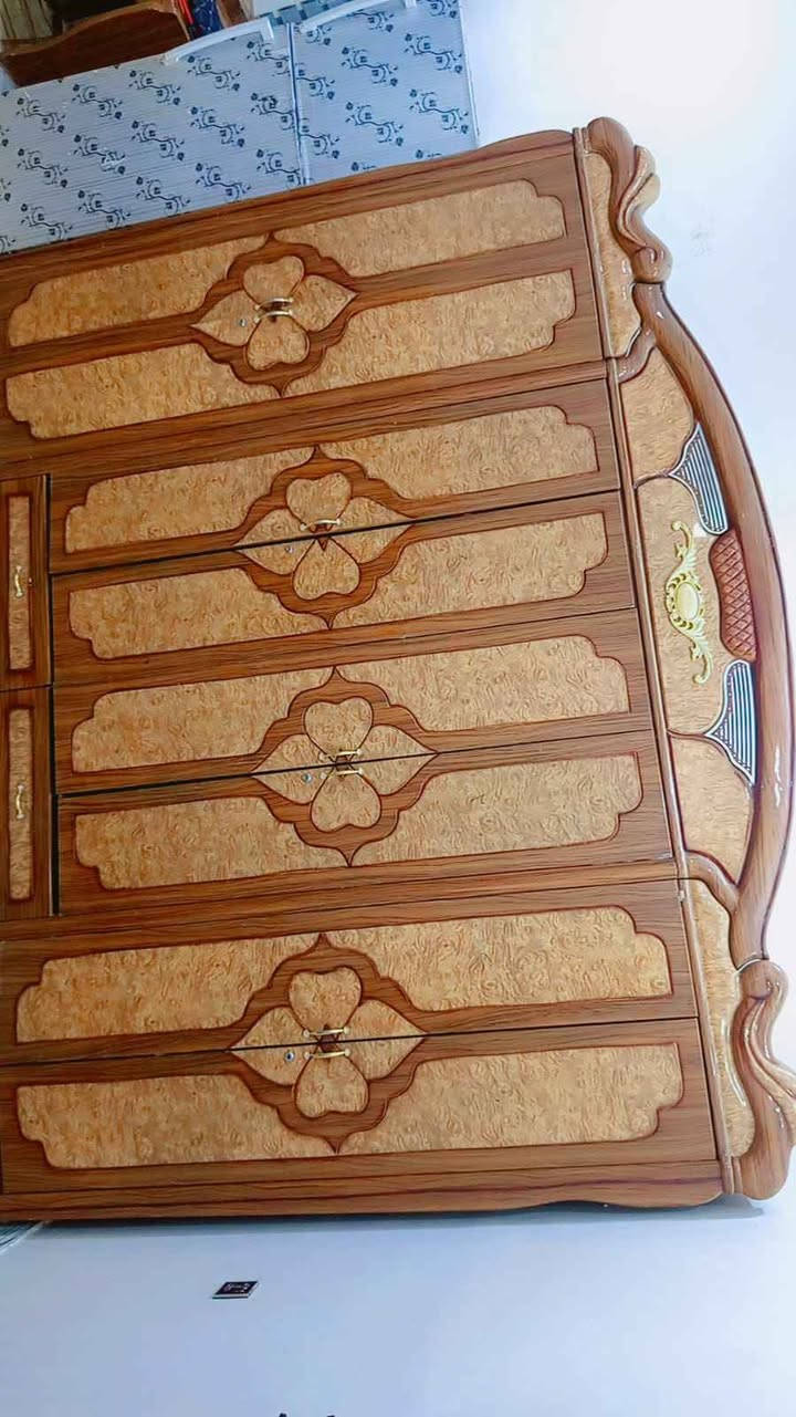 غرفة نوم ماليزي كنتور طول ٣ ونص متر ٨ باب 
جربايه اكبر قياس مترين في ١٨٠سم ميز تواليت بي مرايه سلايت متحركه ديوانية, القادسية


**إذا كنت صاحب هذا الإعلان وتريد حذفه لأي سبب، رجاءا أرسل رسالة إلى الدعم الفني**
