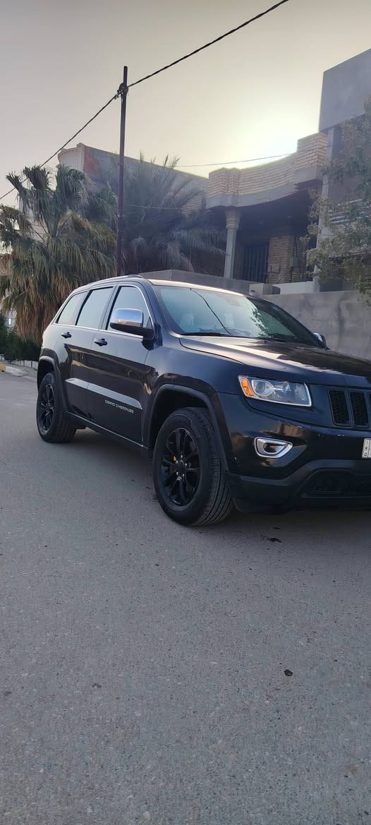 السلام عليكم جيب لاريدو موديل ٢٠١٤ أرقام الحديد باسمي كير ومحرك ٣٦٠٠ مكفولات تبريد ثلج بصمه أبواب وتشغيل عن بعد كير طياره شفات داخل قرمزي جديد تخم تاير وصدر نضيف سياره حادثه موضع بصور بيه صبغ جاملغين وبنيد والباقي مكفول  اتصال *********** العنوان ديالئ بعقوبه السعر ١٤٥
