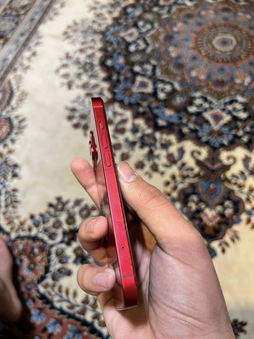 ايفون 13
جهاز نضيف ✅

بطاريه 84 %🔋

جهاز ستعامل قليل 
ذاكره 128
سعر 325 ألف 🔥
مستبدل شاشه اصليه شرط الفحص فيس إيدي شغال وجهاز خالي من اي اعطال 
لل تواصل ***********
مكاني بغداد
