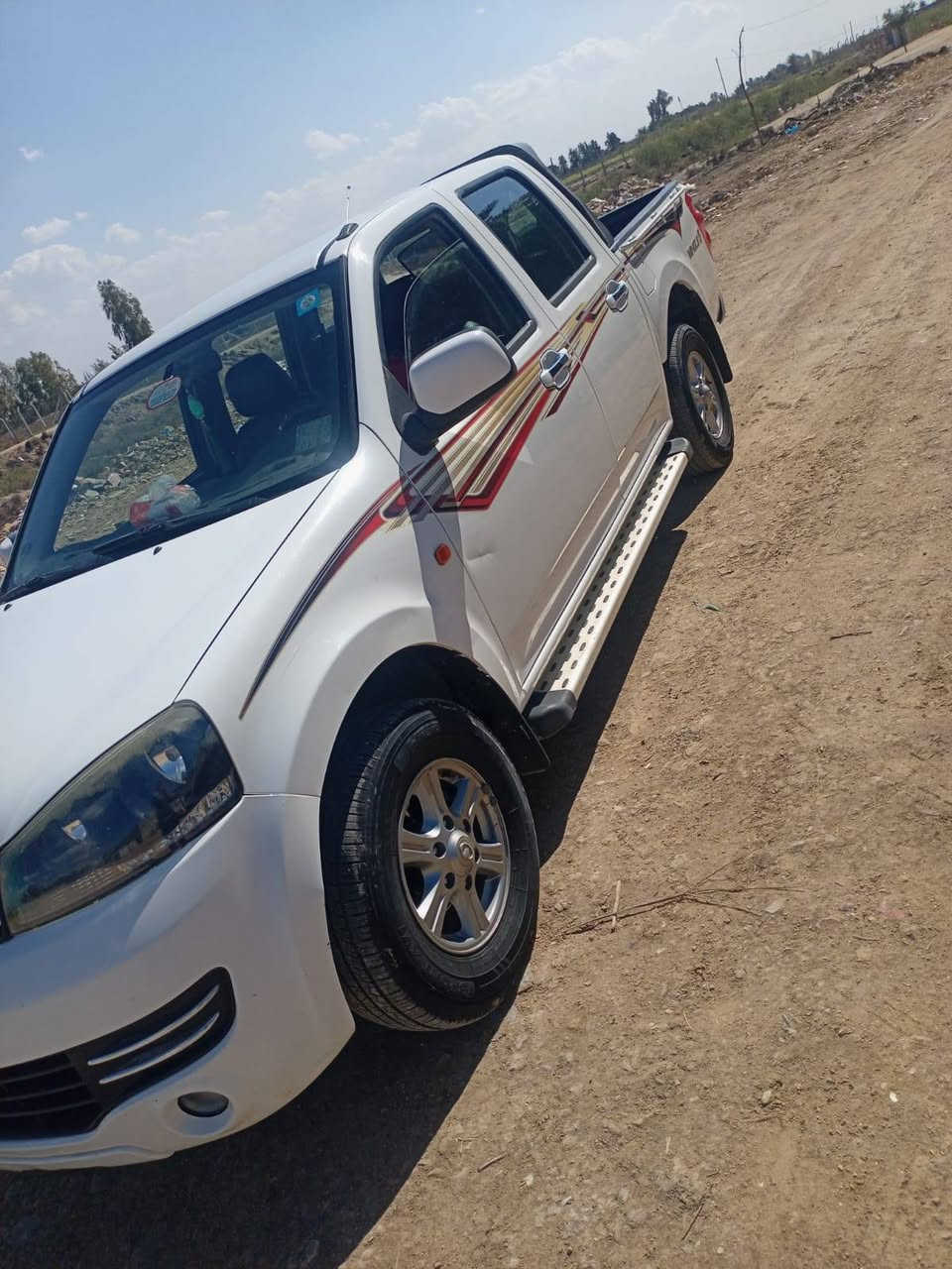 السلام عليكم كريت ويل موديل 2019 شكل ال20 سياره بيهه بارد الباب الخلفي الجهه اليمنة رقم انكليزي جديد سنويه ل2029 سيارة بسمي السعر 103 وبيهه مجال ***********
*********** ترهم مراوس بموديل 2025 مع الفرق
