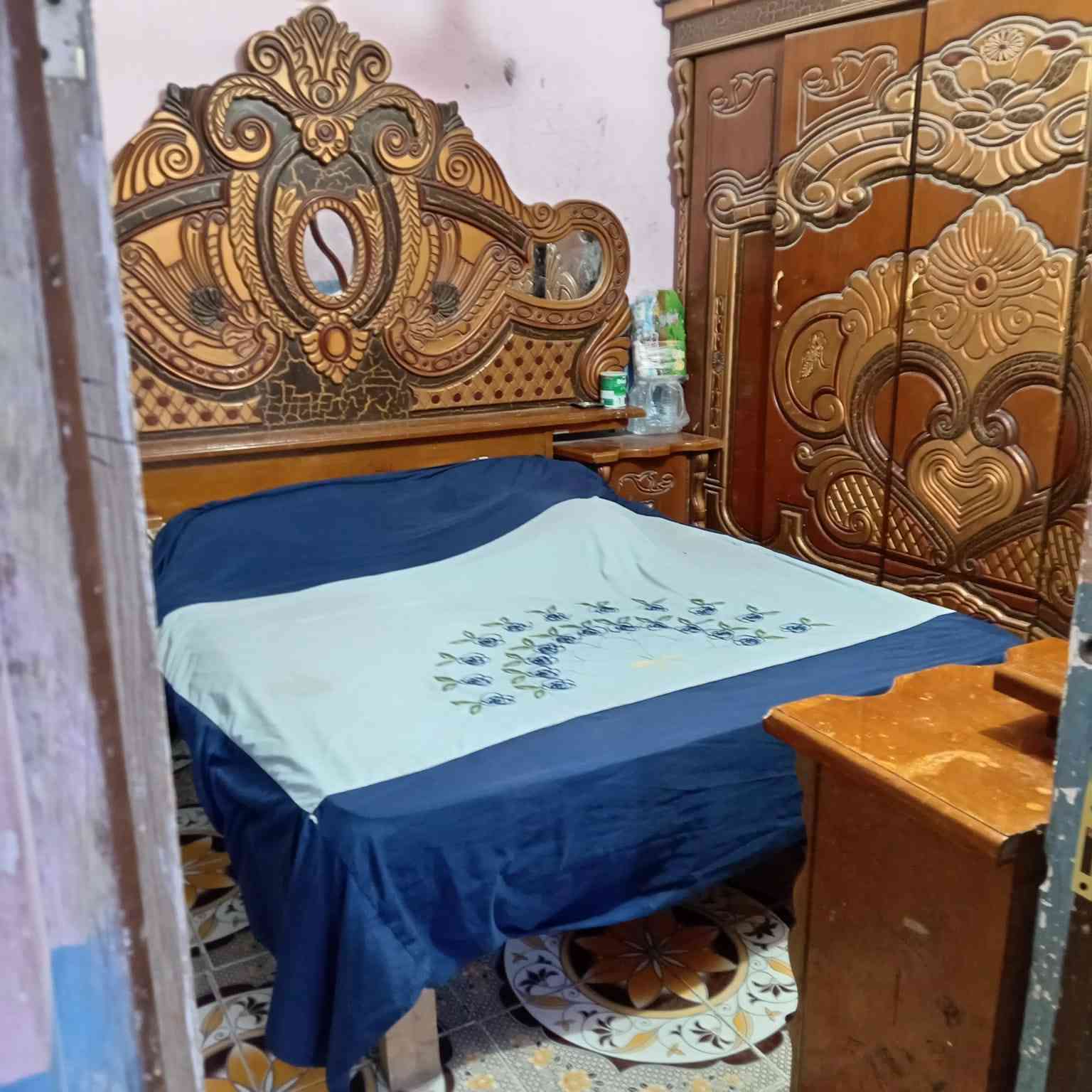 بيت للبيع بحي اور بشارع ٣٠ من جهة المدينه خلف مجمع علي الشويلي
 البيت مساحته ٦٥متر خلفي  البيت بيه غرفتين غرفه فوك وغرفه جوه وصاله ومطبخ وصحيات ومنور  والمنطقه كامله من كلشي مجاري تبليط وماء والمدرسه قريبه عليه البيت طابو ملك
 يبعد عن شارع ٣٠ تقريبآ ١٠٠ متر  او اقل نقص البيت بس صبغ فقط
السعر ٥٥ وبيه مجال

واتساب: ***********
