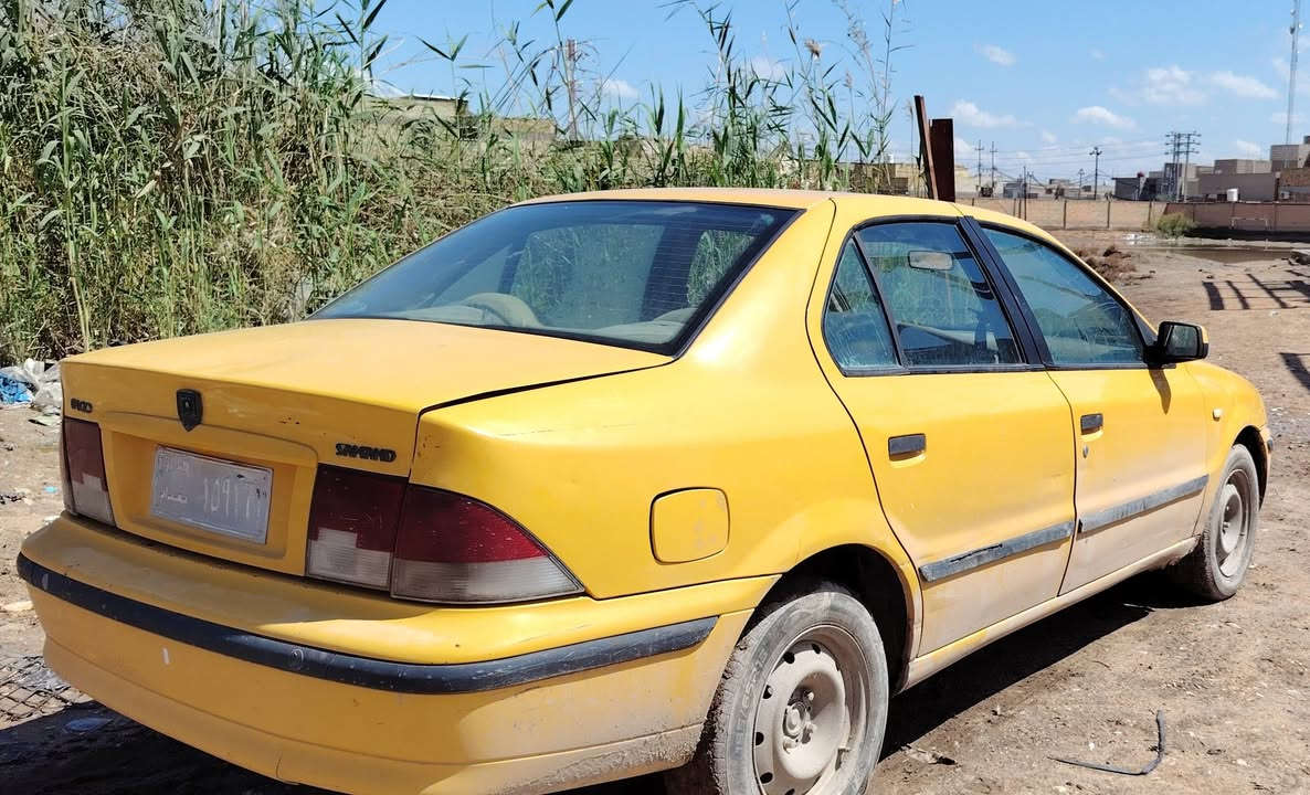 سلام عليكم سمند مديل ١٢
كير مكفول مكينه بيها  نسمة بخار قليله تايرات انضاف حداديه حلوه بديها نضيف
دوشمه جديده كهربائيات كلها شغاله
رقم بغداد  بيها واجها مال مرور  بدل السنويه
رقمي *********** مكاني نجف خاص ما اجاوب
سعرها من الاخير ١٠    اوراق   الشراي يتصل
