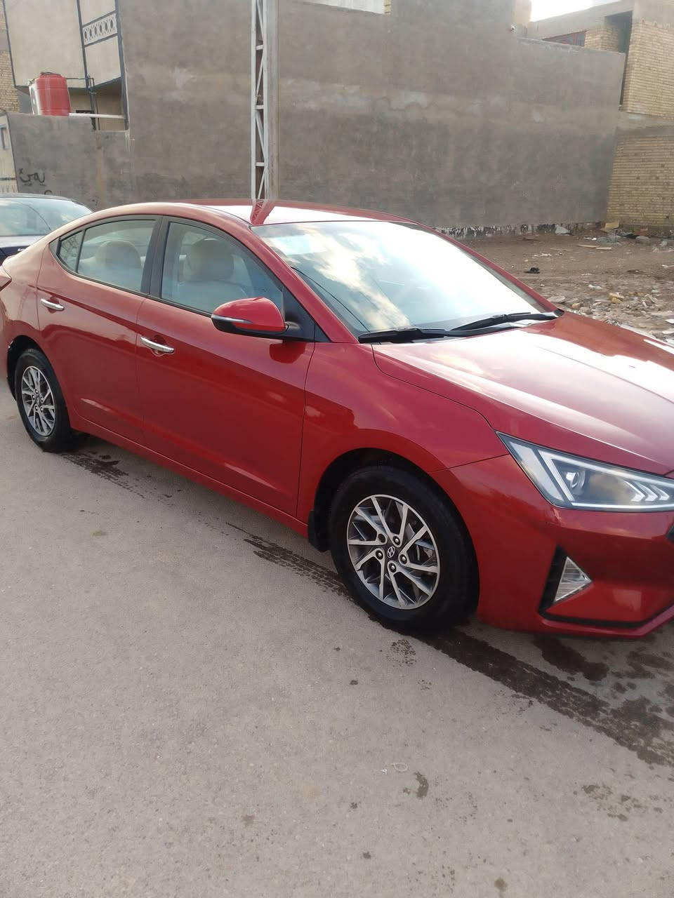 السلام عليكم النتره موديل 2020 اللون احمر موروني محرك 1600خليجيه رقم بغدادكفاله من الصبغ والتبديل ماشيه 128 الف السعر 155 وبيها مجال للشراي العنوان كوت الشهداء الاتصال ***********
