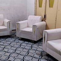 ١٠مقعد • نضيف جدن • توصيل