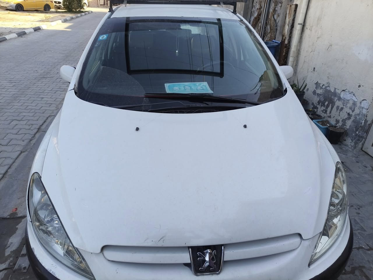 للبيع بيجو ٢٠٠٥
رقم نكليزي
***********
