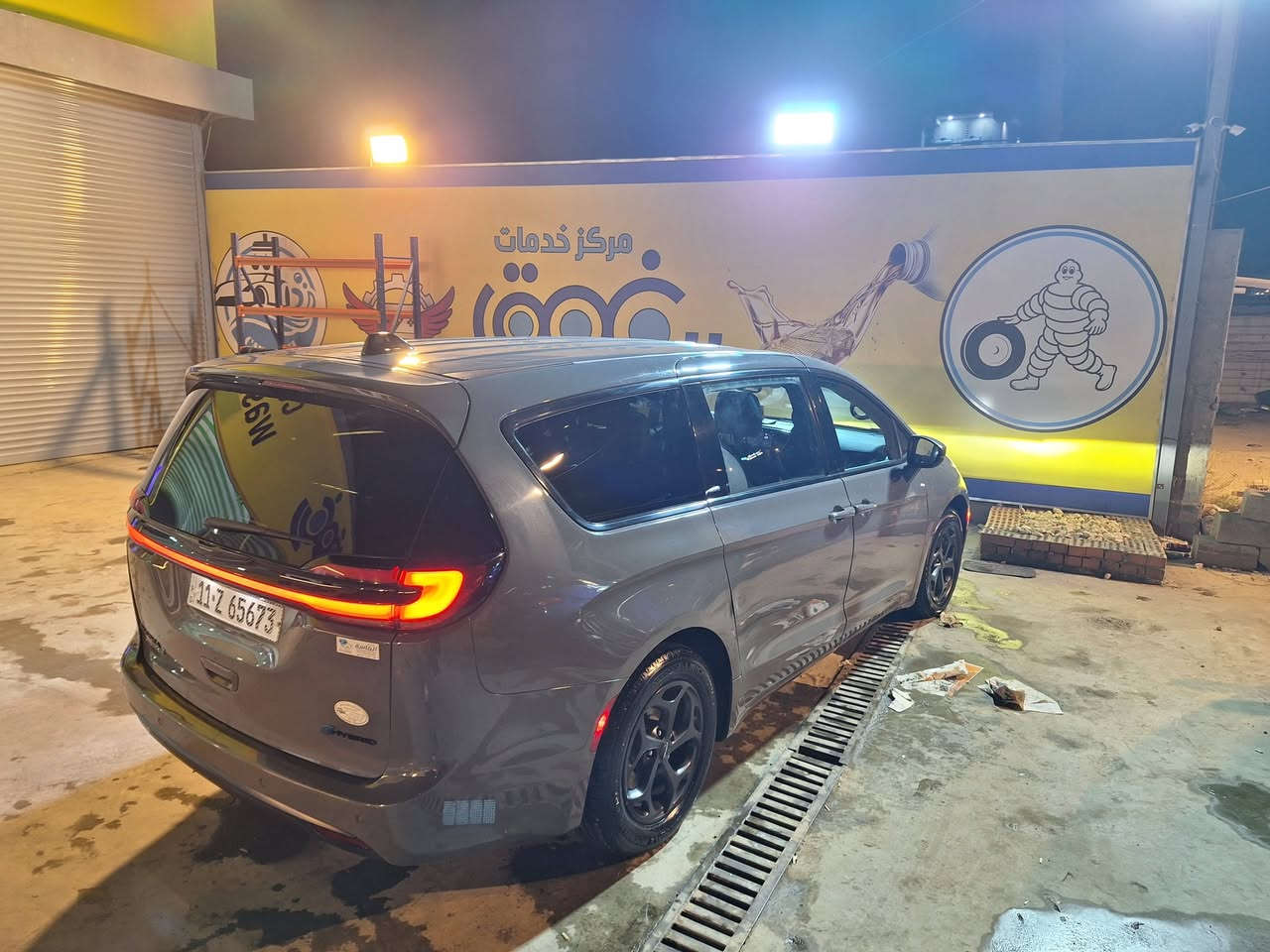 السلام عليكم تحيه طيبه لإدارة الكروب للبيع باسيفكا هايبرد ثلاث انظمه موديل ٢٣ لون اسمنتي ايرباكات سليمه ممشى ٢٧الف مايل بيهه بارد جاملغ عكس السائق ورصعات باب السلايد وشخوط بسيط مرفق صور  الحادث وتقرير السونار السعر المطلوب ٢٧٠ $ هاتف ***********٢....*********** واتساب مكان تواجد السياره بغداد
