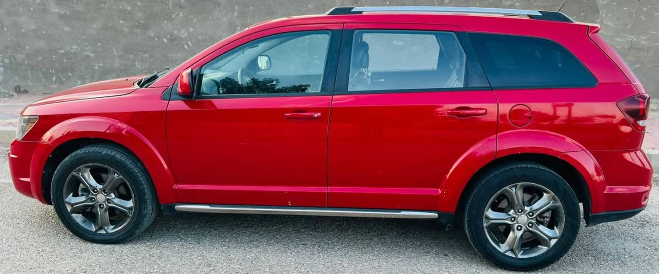 تحية طيبة
جورني رقم بغداد 

فول موصفات عده الفتحه

 وارد امريكي جملغ امامي فقط

سنوية 2031

بسمنة تحويل مباشر

 سبعة راكب

تشغيل عن بعد

تبريد 3 قطع 

كشنات جلد 

 فور ويل

 محرك ٤سلندر

 شاشه جبيره

 اشاره بلمري

تخم تاير جديد

ويل اكروم 

صدر امامي خلفي جديد

سيارة جاهزة مجهزه 

بيع امراوس حسب القناعة 

السعر المطلوب /135\وبيها مجال 

/***********\***********|

مكان السيارة بلكوت مركز مدينة
