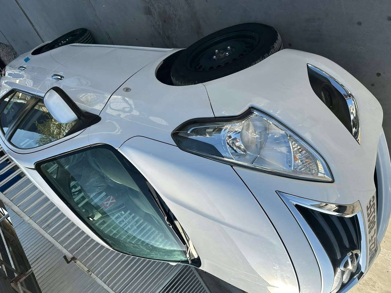 نيسا سني 2022 بيه بارد قليل كلش سعر 105
*********** هاذا رقمي وبيه واتساب
