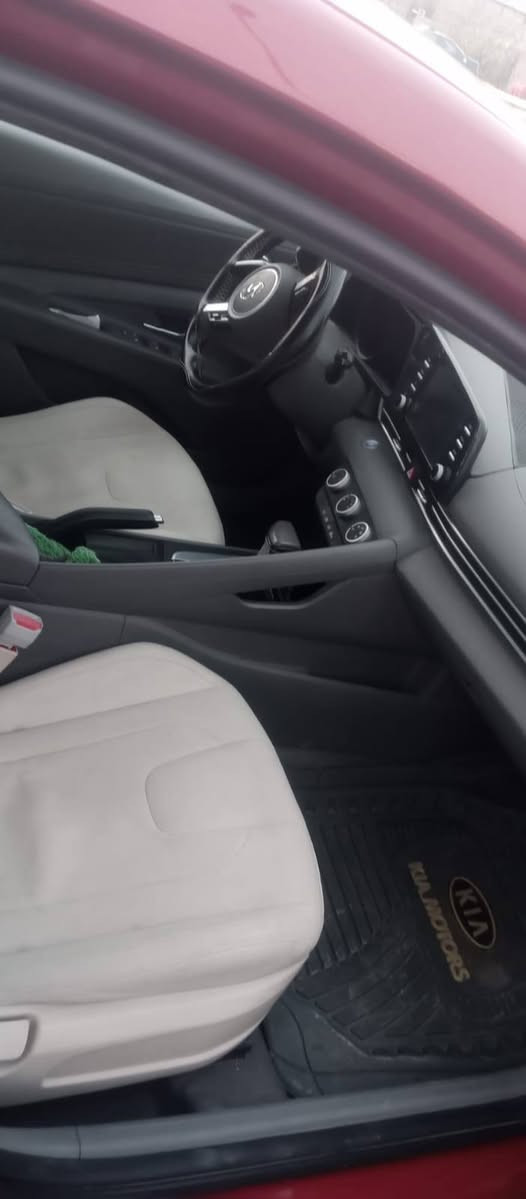 موديل 2023
محرك 2000 دوش 
 
ماشيه 25 
مواصفات فول 
رقم بصره تحويل ثاني يوم 
 كفاله عامه 
مكان السياره بصره 
سعر 170
الهاتف ‏‪***********‬‏
