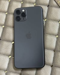 آيفون ١١ برو • ٢٥٦ • بطارية ٦٨٪