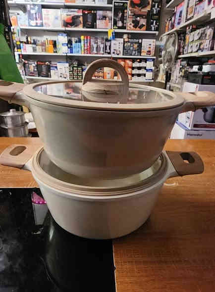 قطعتين نادرة بآلة حجم  24 سم  بسعر 30 ألف  
قبق بايركس سلكون يدات قبق صاحي نفسه الجدر ليزري ثقيل اخر قطعتين الحجز هلى الرقم *********** عنواننا قرب سدة الكوت مقابل مقابل سير وليم مرحبا بالعوائل
