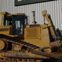 بلدوزر CAT D7R • موديل ١٩٩٩ • ساعات ١٤٧٠٠