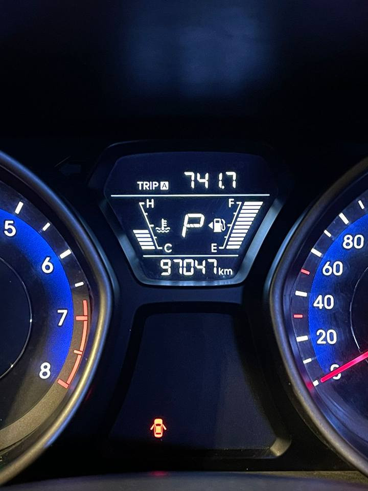 جديده جدا( النترا 2015 GLS خليجي فووول)
مكفوله من الضربه صبغ هلال الجاملغ الخلفي فقط
هزه وفحص وسنويه جديد
بصمه تشغيل
فتحه سقف
اشاير مري
محرك 2000 دوش
تبريد قطعتين
لد امامي وخلفي
مري شفط
داخل مغلف جلد
غرفتها جديده وحلوه
شاشه وكامره ورادر
تحكمات سترين جهتين
داخل بيجي واسود
تخم تاير جديد
تبريد ثلج
صدرها حلو
ماشيه 97 كم
رقم اربيل شرط تحويل
السعر  140 مجال بسيط جداً
عنواني الكاظميه 
*********** بغداد, العراق
