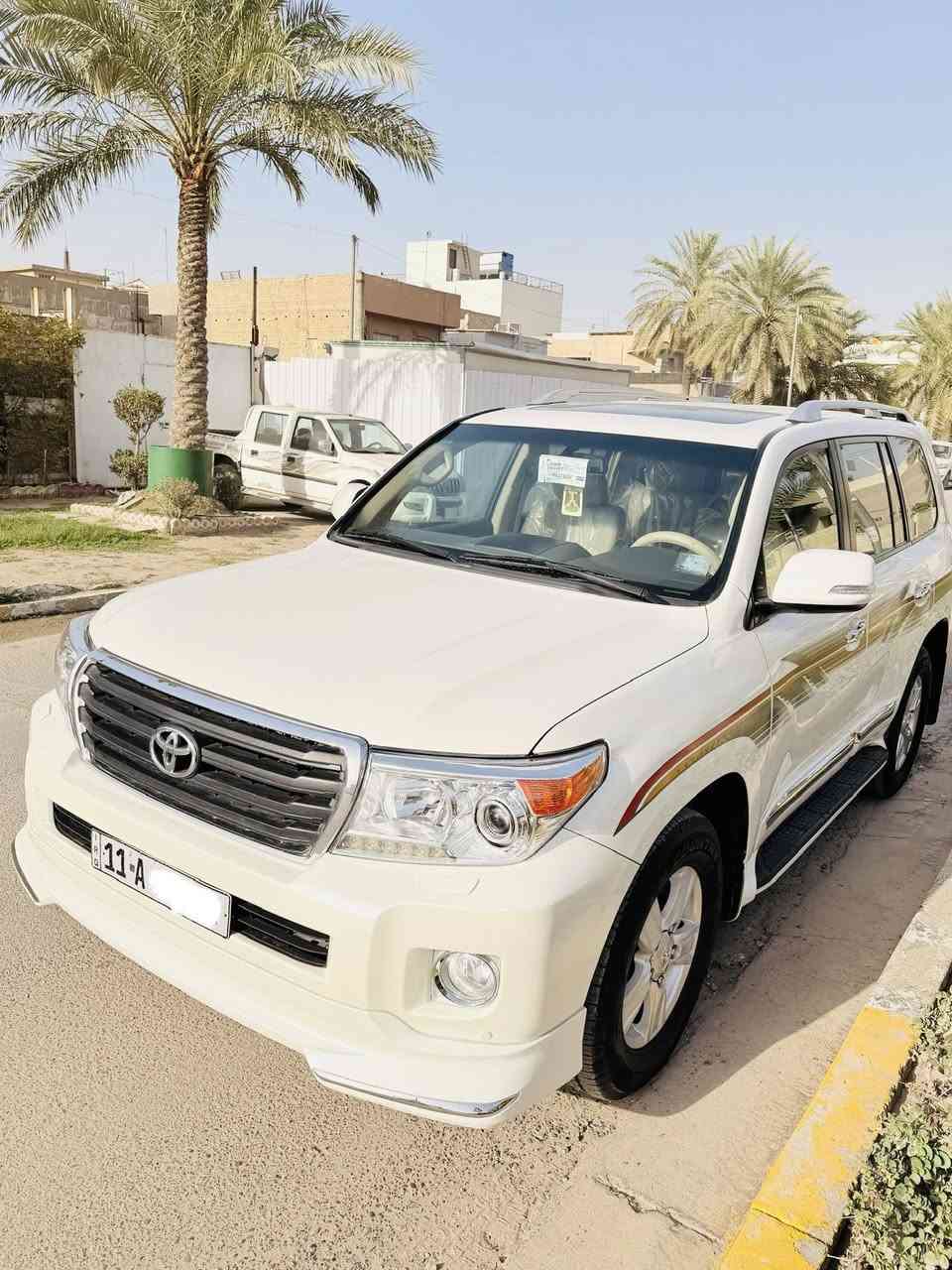 السلام عليكم للبيع لاندكروز 2012 بريم اصلي ماشية 98 وعالفحص السيارة كفالة عامة من كلشي ما عدا صبغ بين باب الصدر والجاملغ الامامي فقط والباقي كفالة من كلشي وكلش جديدة ونضيفة على ايدنا من الزيرو رقم بغداد الجديد باسمي السعر 317 ورقة وبيها مجال بسيط للاستفسار ((***********)) مكاني بغداد زيونة.
