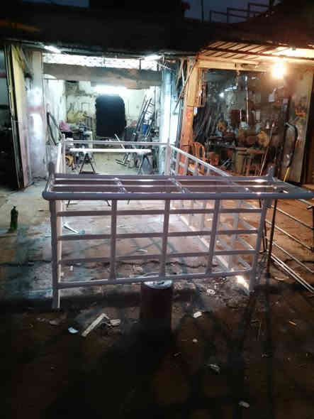 محلا سيد علي لعمل كافه أنواع لمحجرات تفصال على لمرام درجه أوله اي استفسار خاص او *********** سيد حسين لعنوان بغداد شيخ عمر متوفر توصيل جميع لمحافظات راسلني على لواتساب وتدلل
