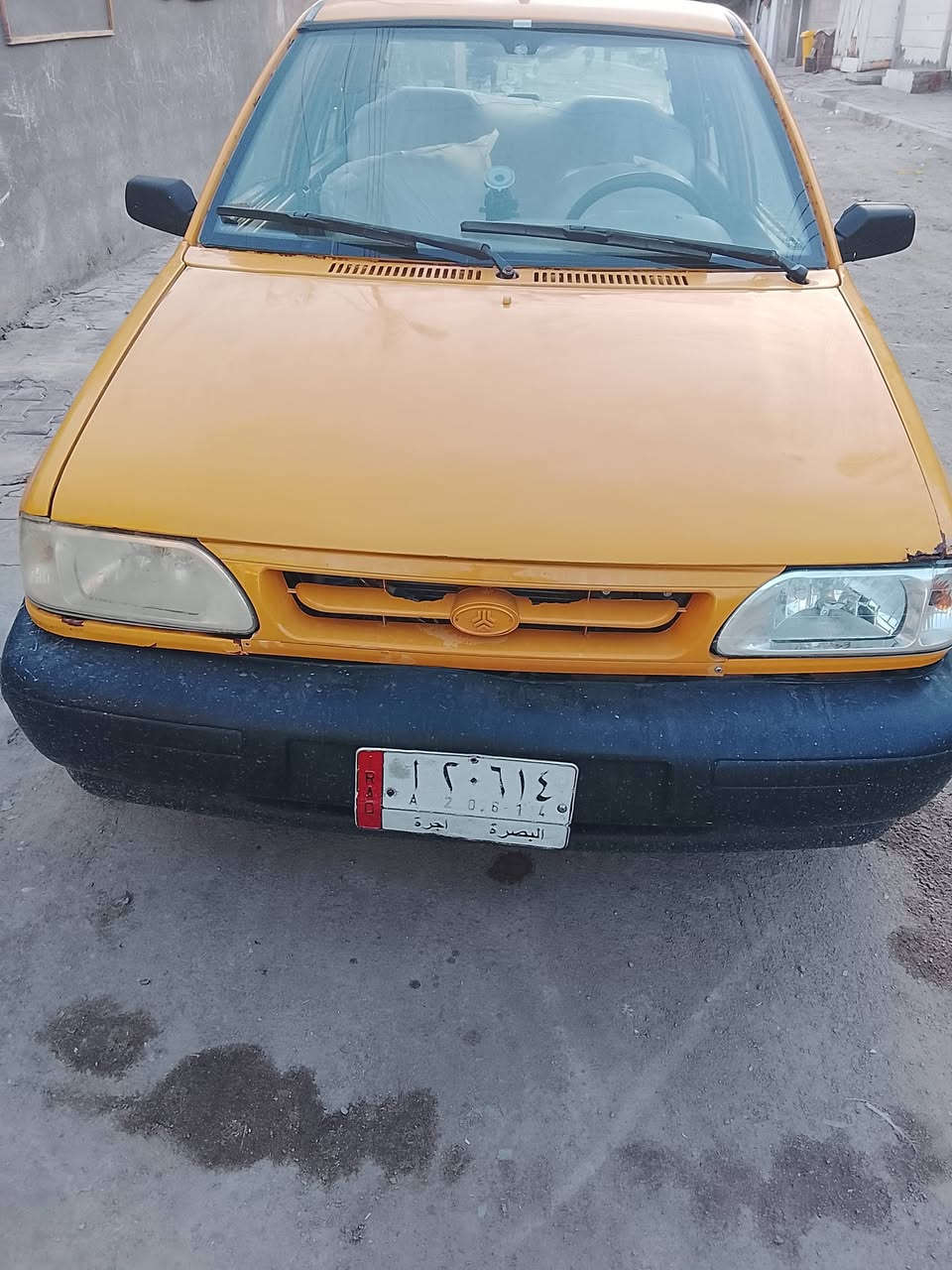 سلام عليكم سايبه مديل 12 سنويه منتهيه راعيها مجود يسويلك وكاله عامه هيئه وغرامه عل المشتري مكينه خير من الله تايرات جدد سعرها قفل من الاخير 15 العنوان بصره حيانيه أول لاين ***********
