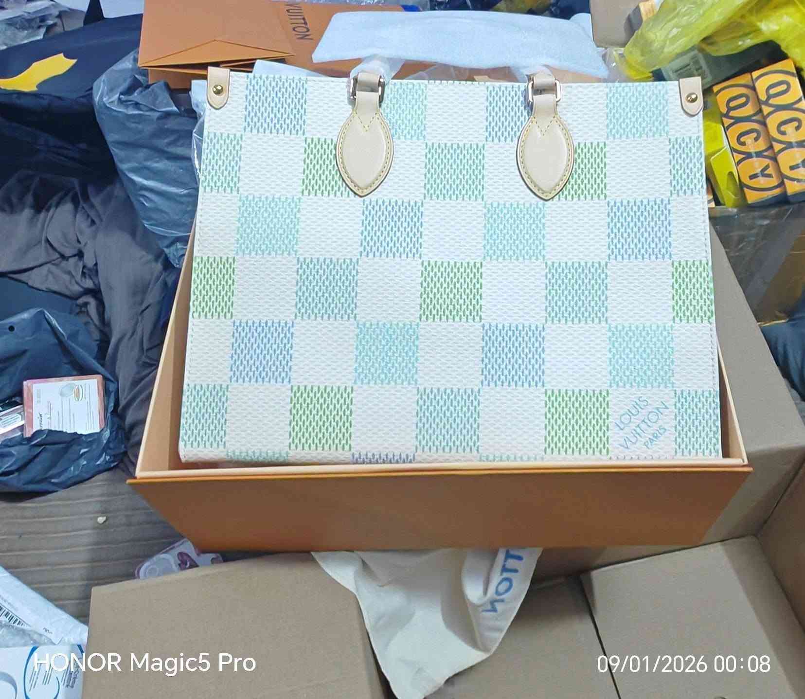 السلام عليكم
جنطة لويس فيتون ماركه

السعر 100 الف
لتفاصيل اكثر على الوات ساب

***********

***********

يوجد توصيل لجميع المحافظات
