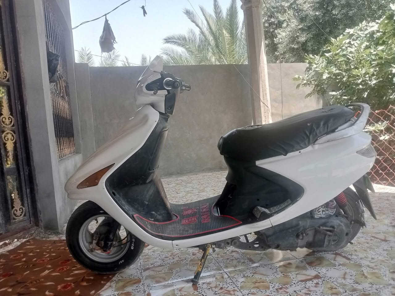 االسلام عليكم 
دراجه فراشه فحل للبيع الدراجه حلوه شلعه معدل اشك الكاع مكينه نضيفه مفتوحه مره وحده مزوده تزويد بسيط صالنصه رياضي FM كامله كهربائية سلف وهندر نكره بك لايت وكلوب امامي شغال ابيعك عله الفحص تجي شوف سعر 400وبيه ومجال حك الجيه مكان دوانيه قضاء المهناويه فيس فاتح


**إذا كنت صاحب هذا الإعلان وتريد حذفه لأي سبب، رجاءا أرسل رسالة إلى الدعم الفني**