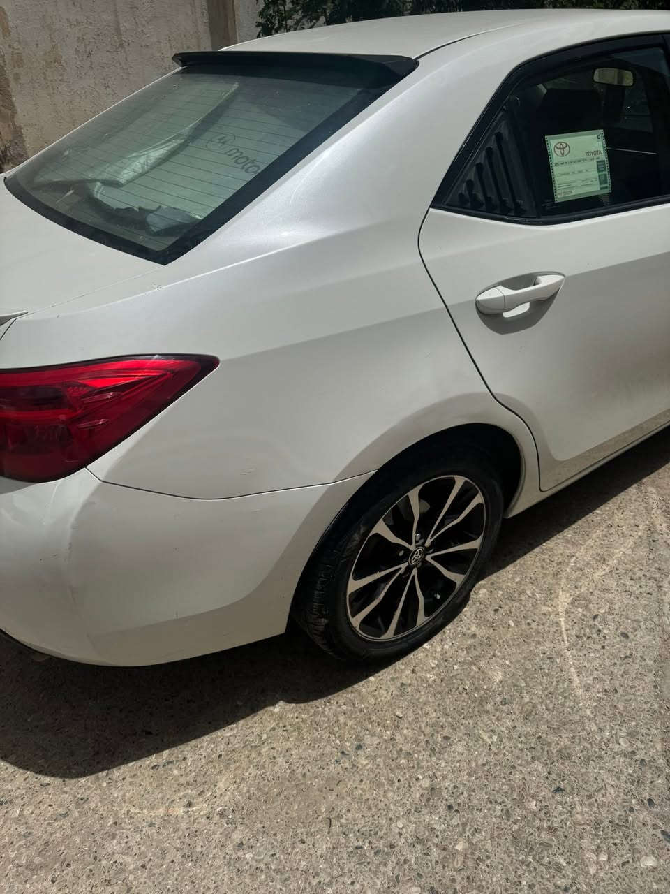 السلام عليكم 

كورلا موديل 2019 رقم ديالى الجديد
السعر 138$ وبيها مجال بسيط حك الجيه
#للبيع_او_مراوس حسب القناعه
فئه se
بدون ايرباك // بدون شاصي بدون لغد 
مكينة وكير مكفولات 
حداديه كامله صدر امامي وخلفي 
تخم تاير جديد 
بطاريه جديده
دسكات امامي خلفي جديد
تبريد ثلج ويه السويچ
كهربائياتها كامله مكمله

المواصفات
اشاير بلمري
شفتات بلستيرن
تحديد مسار
مانع اصطدام
رادار
مانع انزلاق 
نضام سبورت 
كشنات جلد + مخمل بلادي 
شاشه كبيره
مكاني // ديالى // بعقوبه الجديده
شرط التحويل
***********
