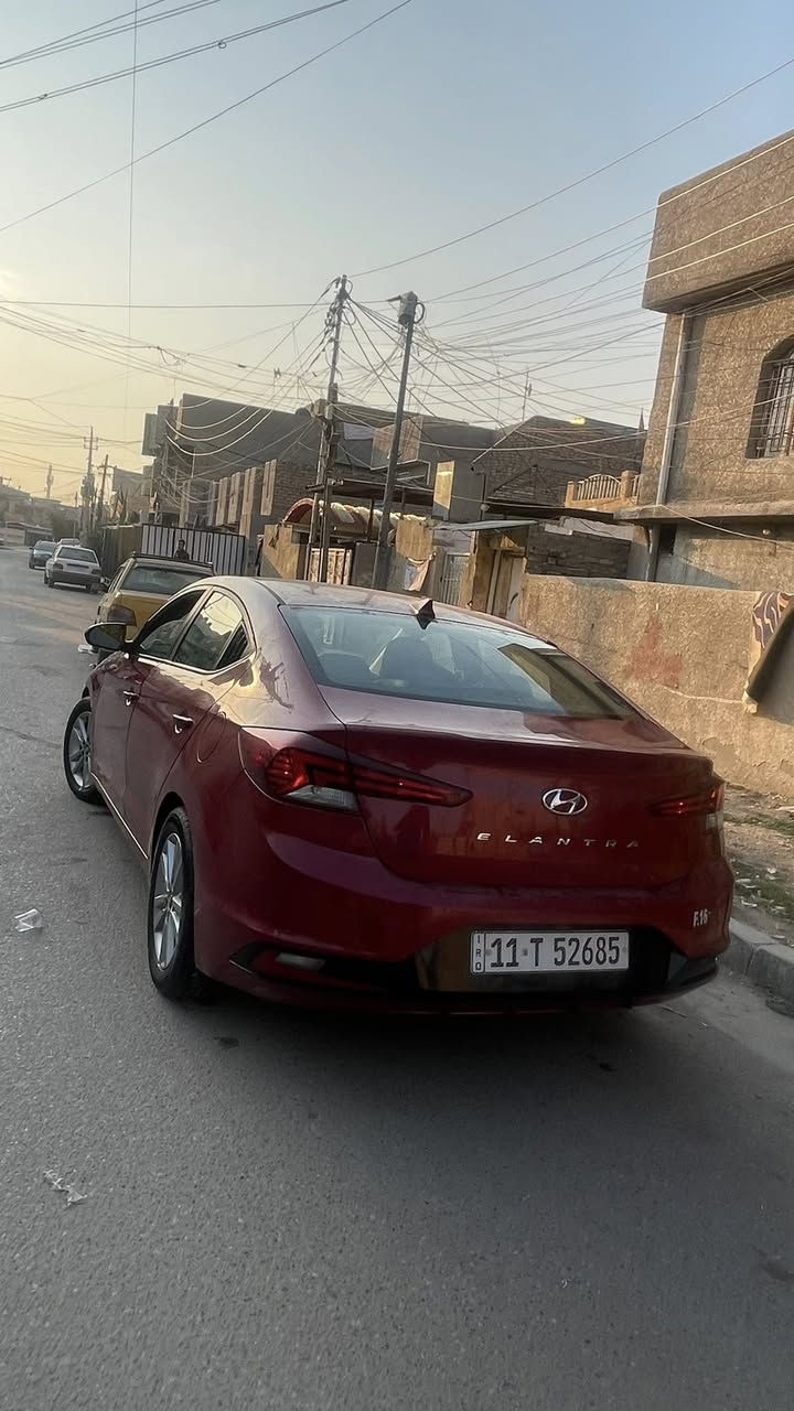 السلام عليكم الانترا للبيع موديل 2019

وارد امريكي حادثه بابين بدون دواخل
محرك الفين دوش 
كير ايتي
تحكم ستيرن
رادر تعديل مسار
ونقط عمياء
رقم نكليزي بغداد

مكان سياره بغداد

***********
