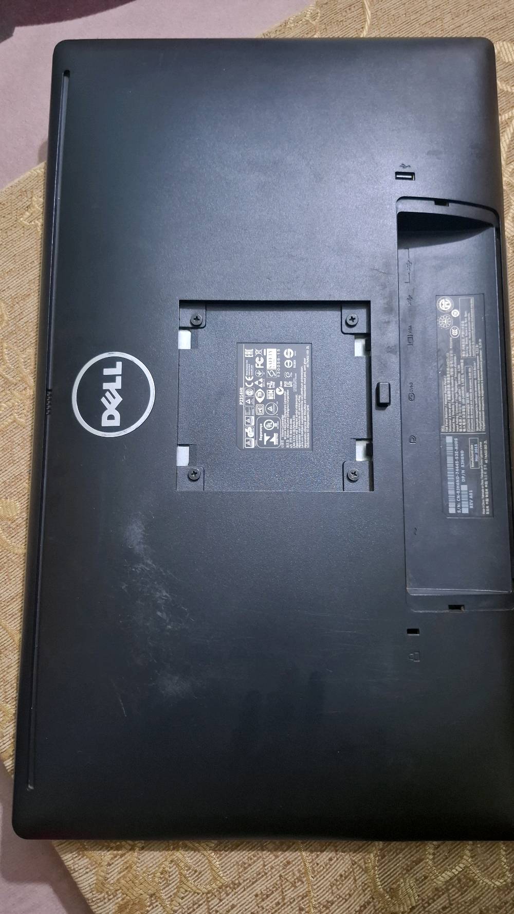 شاشه pc حجم 24 دقة 1080 هرتز 60 بيها خط مثل ماموضح بلصور ومامأثر عل شي
سعرها 25 قفل مابيها مجال توصيل ماعندي مكاني بصره 
