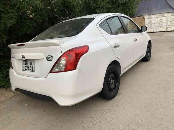 من رخصت مدير لكروب المحترم شباب السلام عليكم سني هندي موديل 20 ماشيه 54 حقيقي واستخدام شخصي بيها جاملغ والبنيد الجاملغ جهت السايق بيها خشم الشاصي شويه مسحوب  والجاملغ الخلفي بي اصبعين بارد تخم تاير البارحه شديته هوه والوياله جدد صدر جديد ارظيه جلد السياره مال جناي وربع متصرف عليها جاهزه للأخير رقم بابل بسمي السعر 110 وبيها مجال حك الجيه اي استفسار اتصال ع رقم *********** مكاني بغداد
