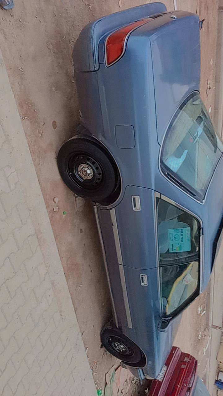 سلام عليكم مارك عضم
سياره جااهزه خير من الله 
مكينه بطه2500 قبل سبوع جفتته تجفيت غراض كله اصلي شاهد الله 
كهربائيات كلشه شغاله منضومه زنون ابو الريمون 
سنويه نافضه  شرط الموداور تأيرات جدد حداديه وره جديده مشط جديد تبريد شغال فقط نقص بلي مال الكبريسر غرفه كلش نضيفه مدوشمه كله 
مراوس او بيع السعر45 
متواجد فيس او انتصل ***********
