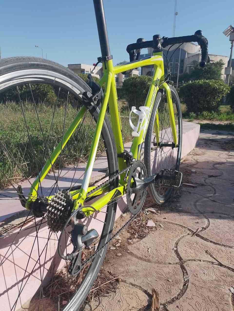 رود بايك precision
فريم المنيوم گروبست شيمانو كلارس 8×2 
سعرها 250 وبيها مجال 
للمواصفات اكثر تعال خاص


**إذا كنت صاحب هذا الإعلان وتريد حذفه لأي سبب، رجاءا أرسل رسالة إلى الدعم الفني**