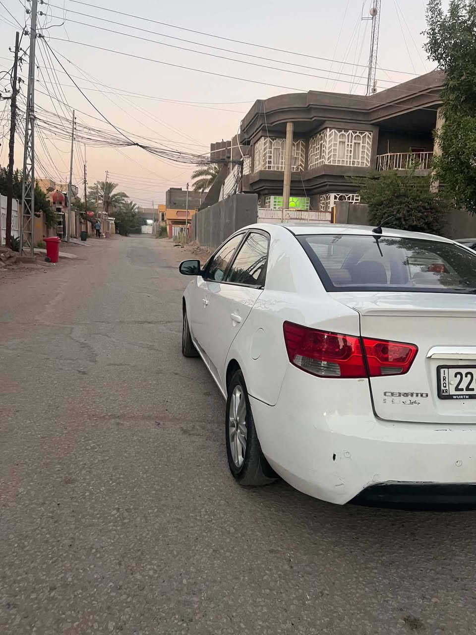 سيراتو ٢٠١١ مكينة ١٦٠٠ رقم اربيل دولي هزة جديده فول مواصفات فتحه تحكم استيرن كامره شاشه مري شفط بيها صبغ قطعه وحده قبق جنطه وكم ملاحضه جدا بسيطه عارضها ٨٨ وبيها مجال *********** مكاني الاسكندريه
