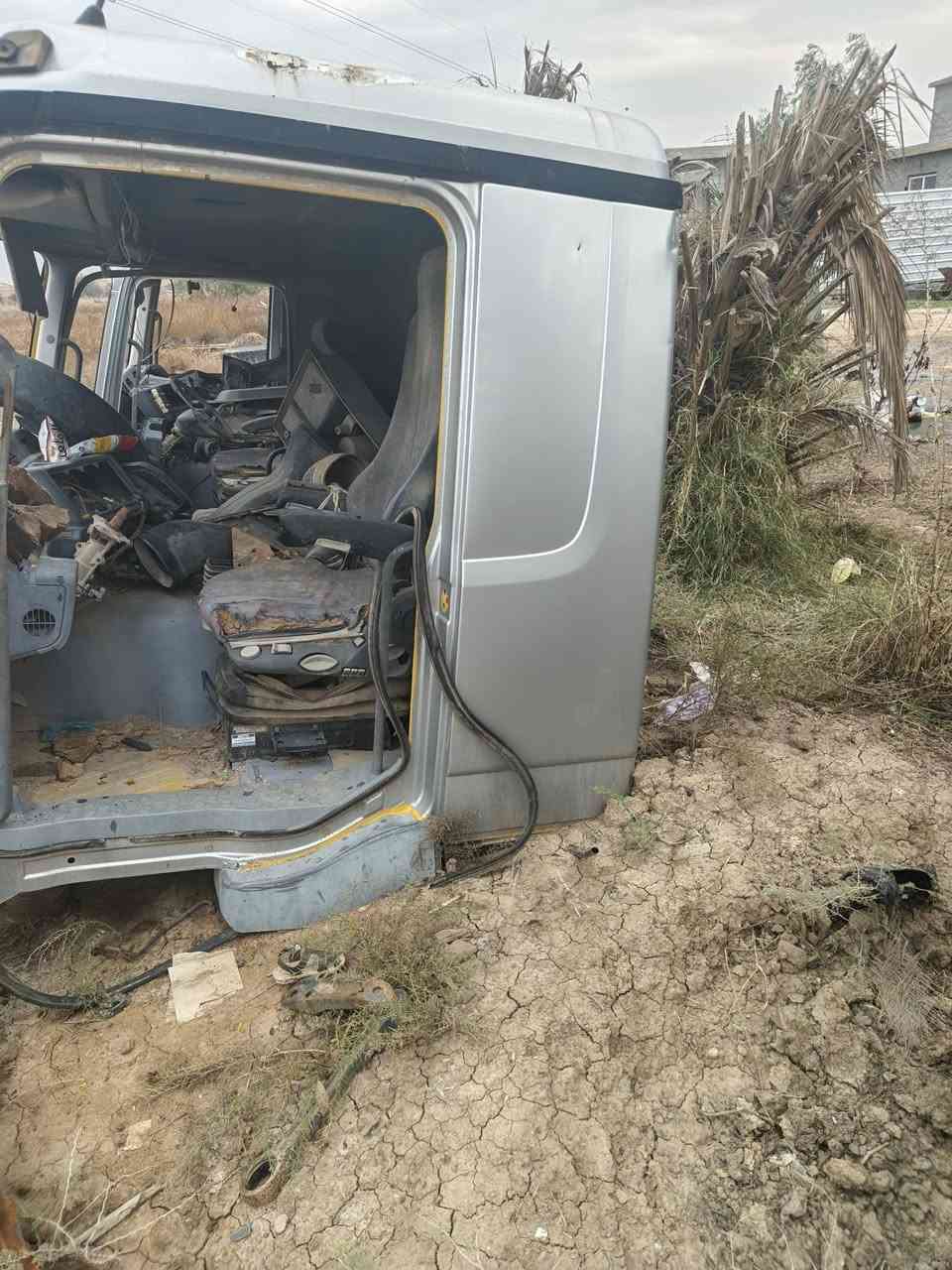 السلام عليكم قماير للبيع   ***********
