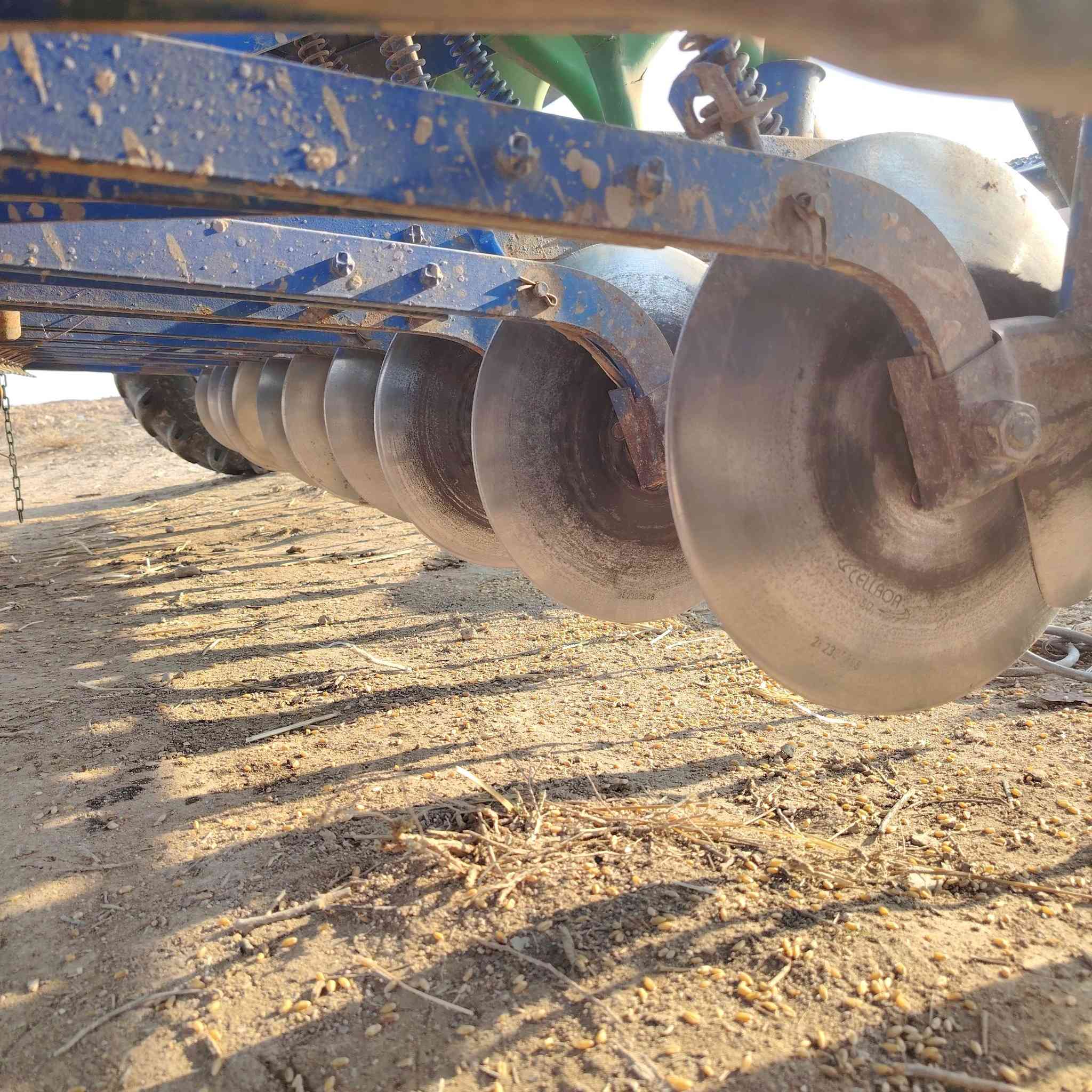 سلام عليكم *********** حجم 20 مكان صلاح الدين وضع شركة
