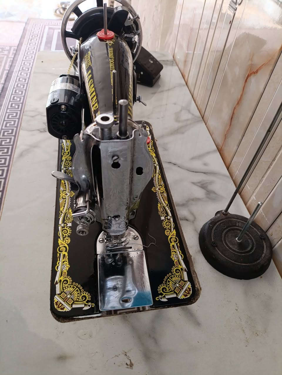 السلام عليكم
مكينة ام لفراشة جديدة كسر للبيع سعرها 75 وبيها مجال قليل حگ الجيه الله شاهد جديدة كسر وشرط الخياطة التواصل خاص او واتساب ***********
