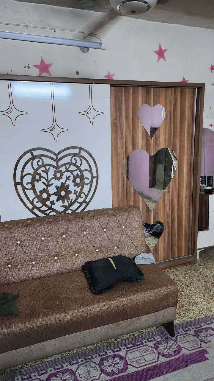 غرفه نوم مستعمل نضيف
مكاني بغداد الحريه
رقمي ***********

