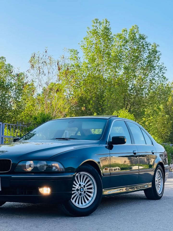 السلام عليكم 🌹

BMW E39 للبيع (المراوس)

🔹 حجم 528
🔹 أصل مكينة كلش جديدة 28 دبل فانوس
🔹 كير بشرط تبترونك
🔹 تبريد مجموعة كلها جديدة شرط ثلج
🔹 حدادية جديدة
🔹 تخم تاير جديد
🔹 بدون حادث
🔹 بدون خياس
🔹 صبغ عام جمالية فقط، وجديد قبل 15 يوم كملت صبغها، وشرط المواد كلها أصلية.
🔹 سلايت شغال طكتين جديد 
🔹 كهربائياتها كلها بلادية بدون جطلات كلها شغاله 

السيارة كلش نظيفة وأحلى من الصور والله، أغراضها كلها بلادية وأصلية، مابيها شي تجاري.

📌 رقمها بغداد دولي مداور ثاني يوم
📍 مكانها: كربلاء / طويريج

💰 السعر: 82 وبيها مجال.

الشراي يتصل ويجي يكلب السيارة ويقتنع، واني خادم الك.

📞 ***********
📞 ***********

السيارة تروحلكم فدوه أخوتي، بس لا تكسرون بسعرها. 🌹
