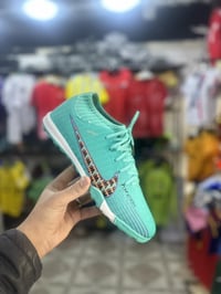 مقاس ٤٤ • توصيل مجاني • ملابس