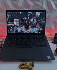 ديل • i5 الجيل الثامن • SSD ٢٥٦ جيجا