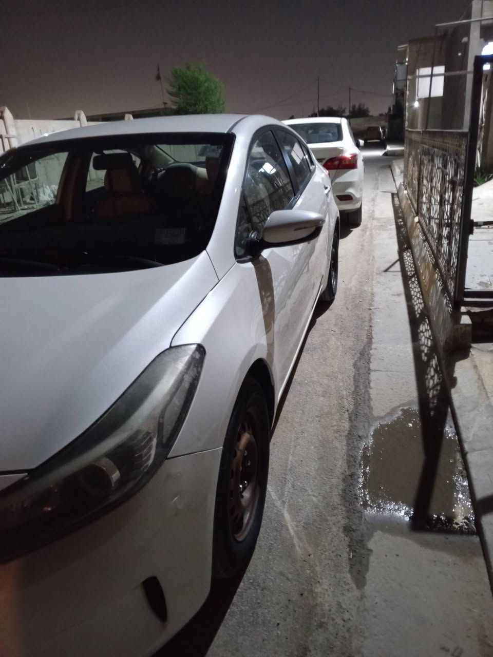 السلام عليكم
كيا سيراتو موديل 2017
رقم بغداد سيارة بيها بارد كلش بسيط 
والباقي كفالة من الضربة وصبغ والتبديل 
كير مكينه تبريد على وضع الشركة 
مكان السيارة ناصرية 
السعر142 وبيها مجال 
‏‪***********‬‏
