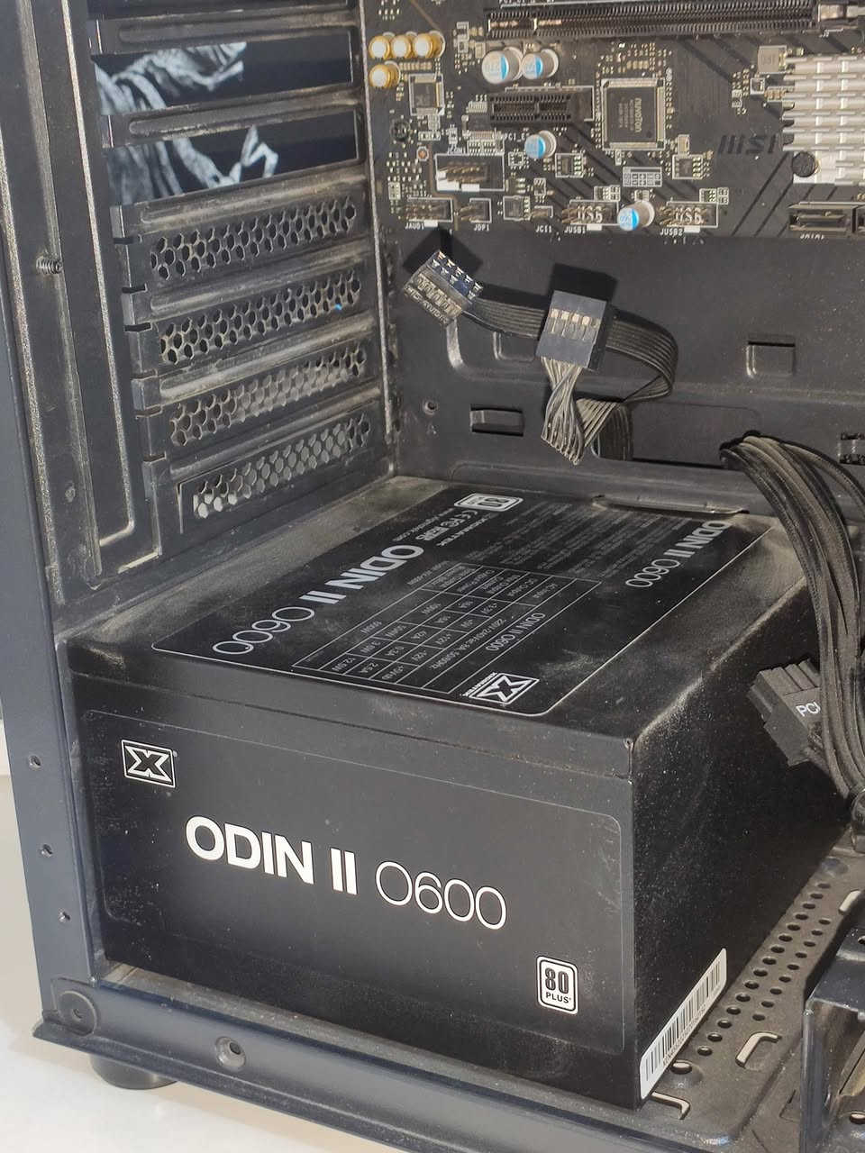كلهن سوة ما ابيع كل قطعة وحدها
السلام عليكم

Gamdias AURA GC1 ELITE ARGB black mid-tower computer case وياها اربع فانات
MSI B450M-A PRO MAX || MOTHERBOARD 
ODIN || 0600 600W 80PLUS POWER SUPPLY 
مستعمل نظيف جدا 
السعر 150 الف


**إذا كنت صاحب هذا الإعلان وتريد حذفه لأي سبب، رجاءا أرسل رسالة إلى الدعم الفني**